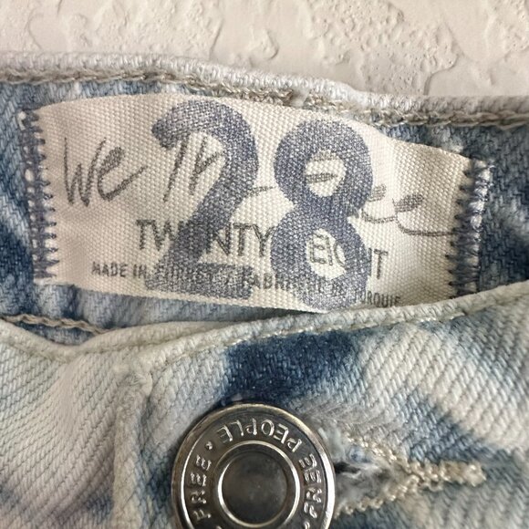 FREE PEOPLE Tapered Baggy Boyfriend Distressed Straight Leg Jeans NWOT Size 28 - Picture 6 of 7